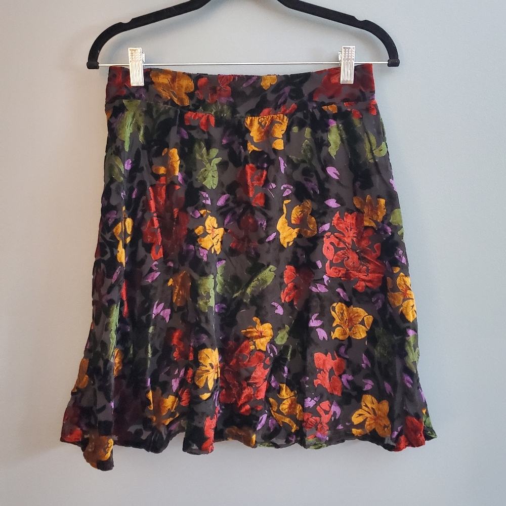 Modoth Black Velvet Burnout Floral Skirt Sz. M